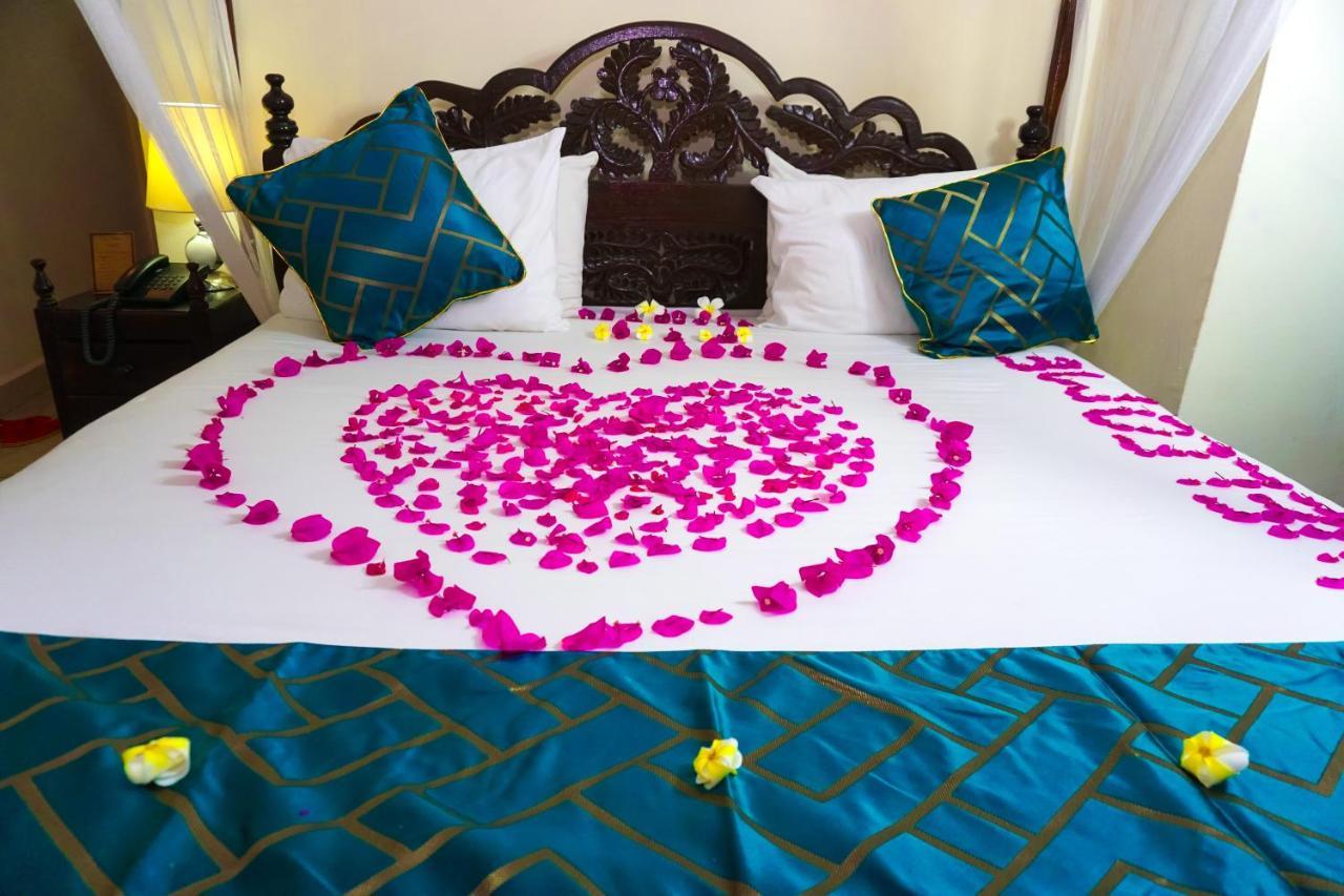 Al Johari & 3* Zanzibar